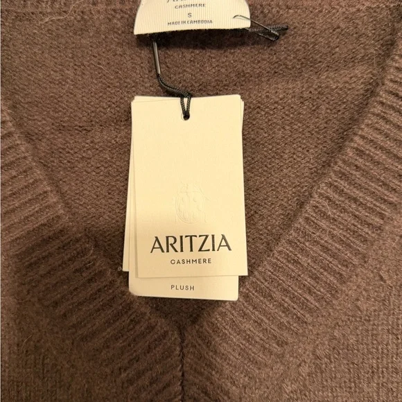 Aritzia Women's Crew Neck Sweater in Rich Brown - Picture 2 of 4